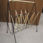 696 1666 MAGAZINE RACK